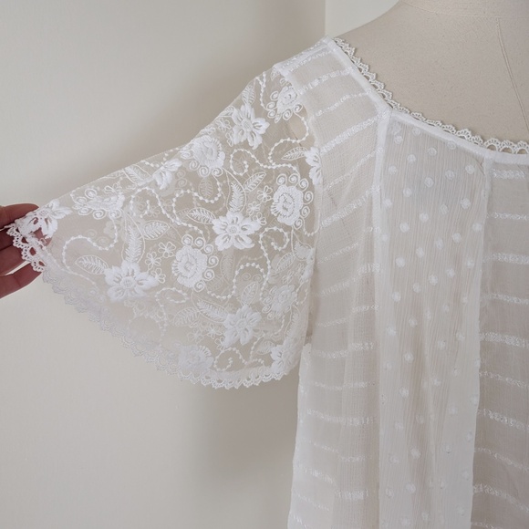 Free With Purchase - Pol White Eyelet Blouse Sheer Lace Wide Sleeve - Picture 4 of 8